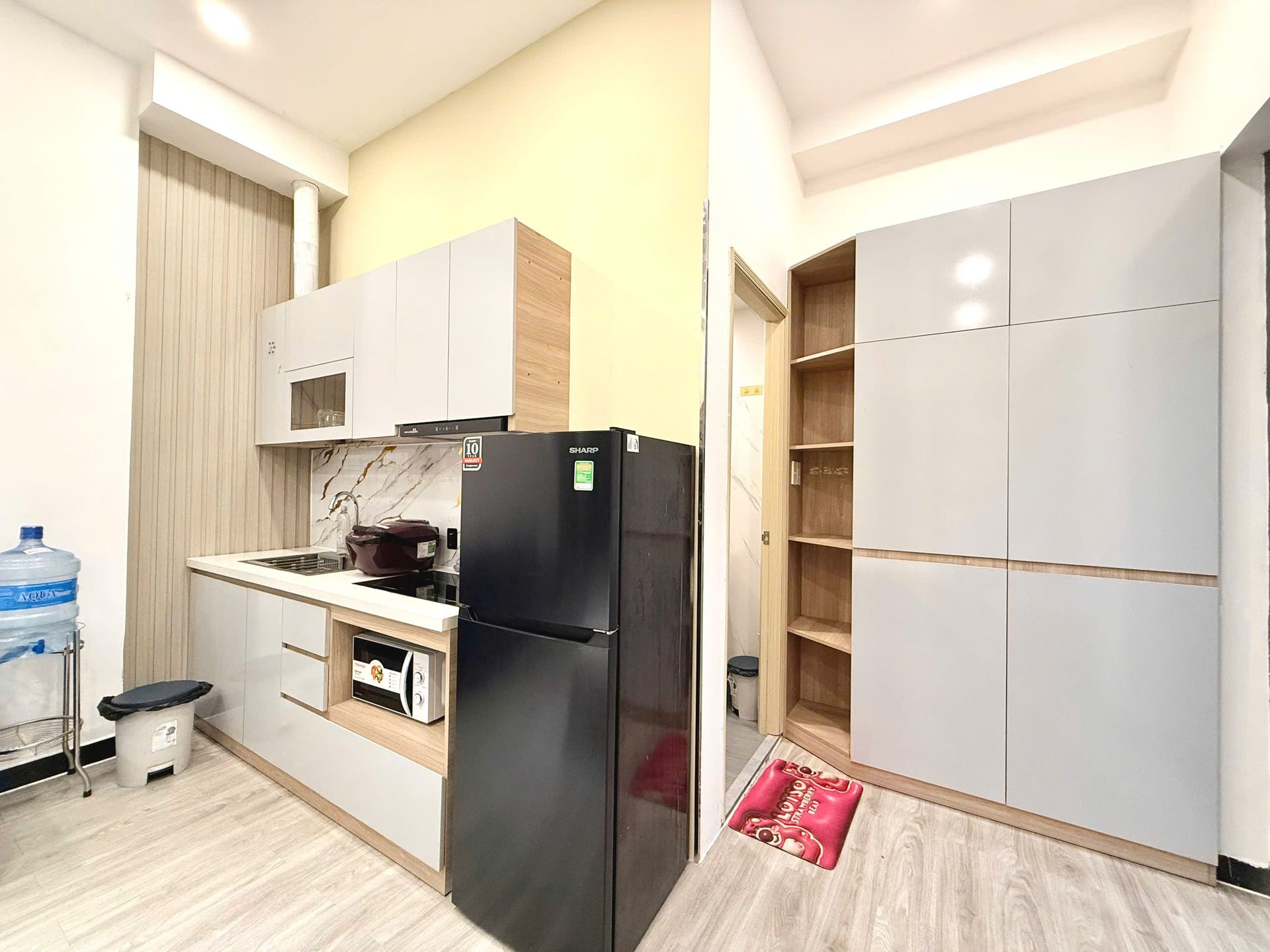 Tủ lạnh và tủ áo