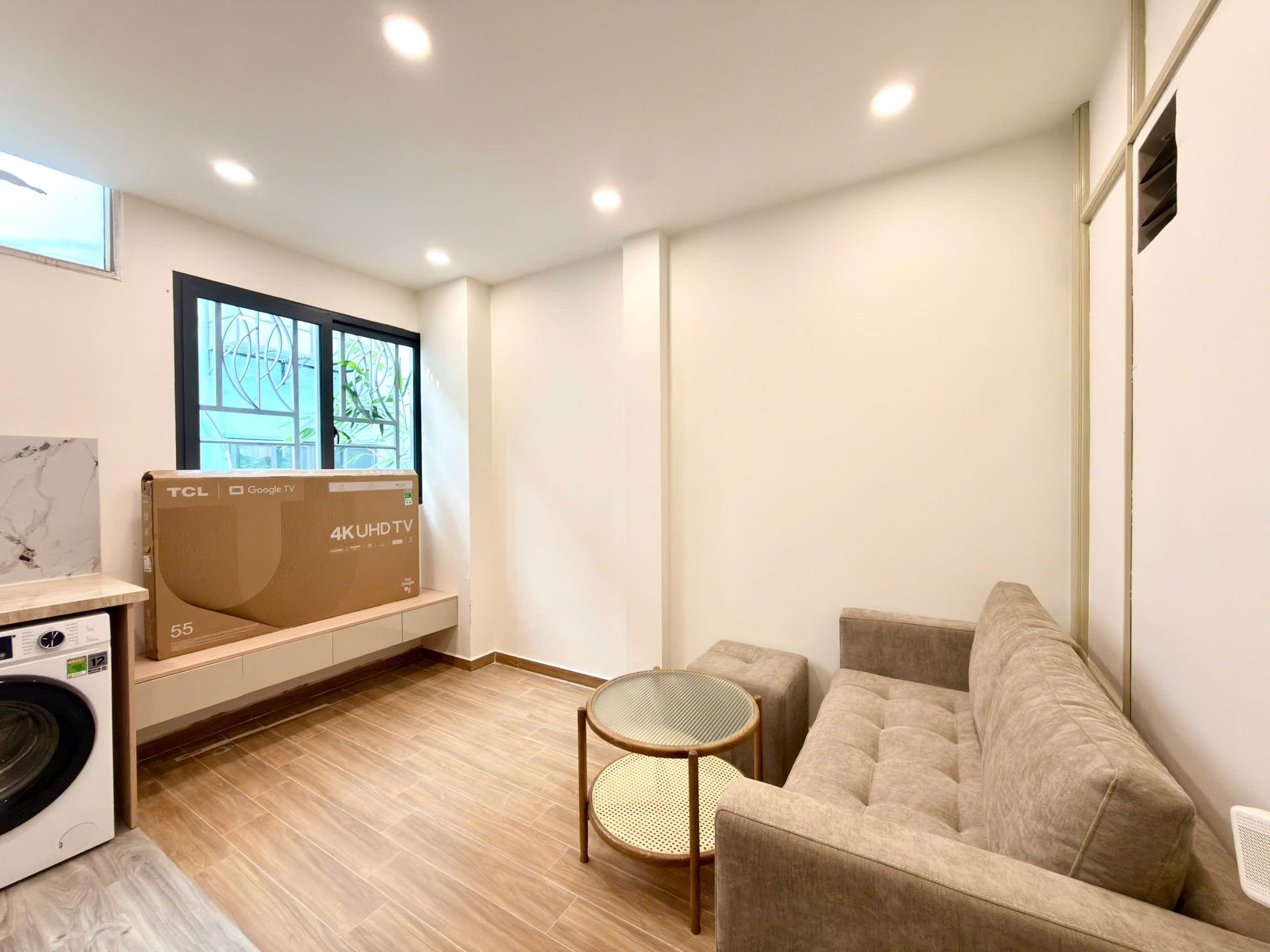 Sofa và máy giặt