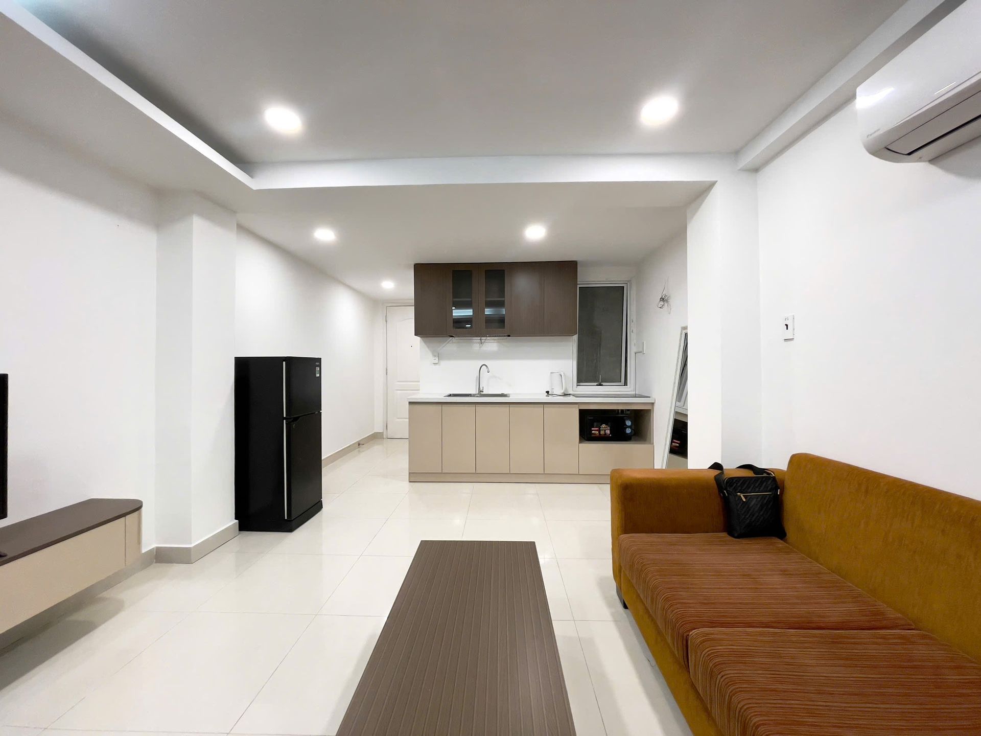 Bếp và tủ lạnh