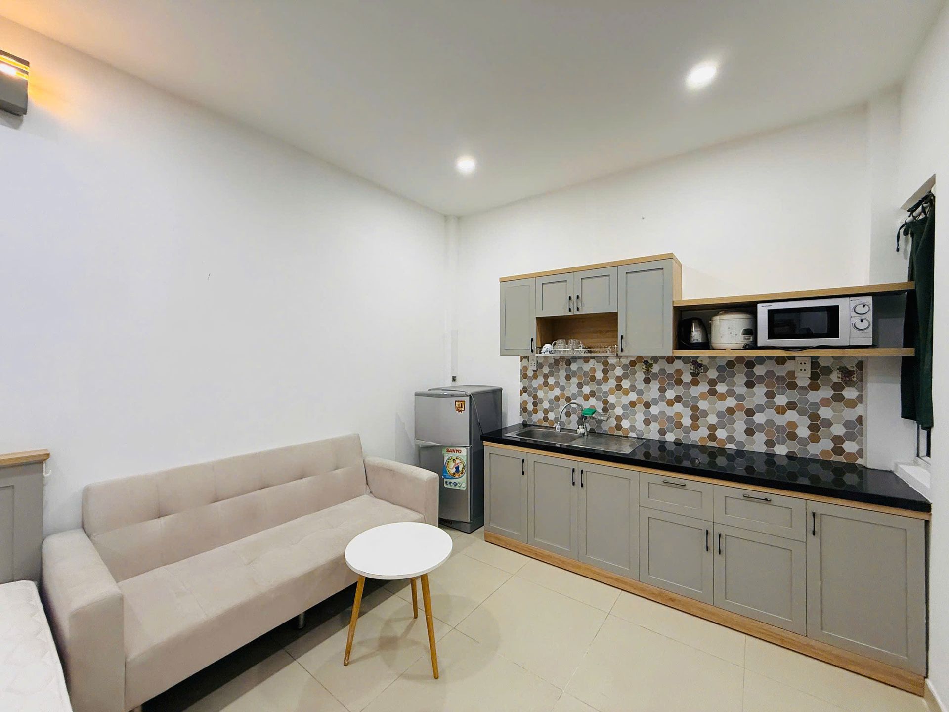 Sofa và bếp
